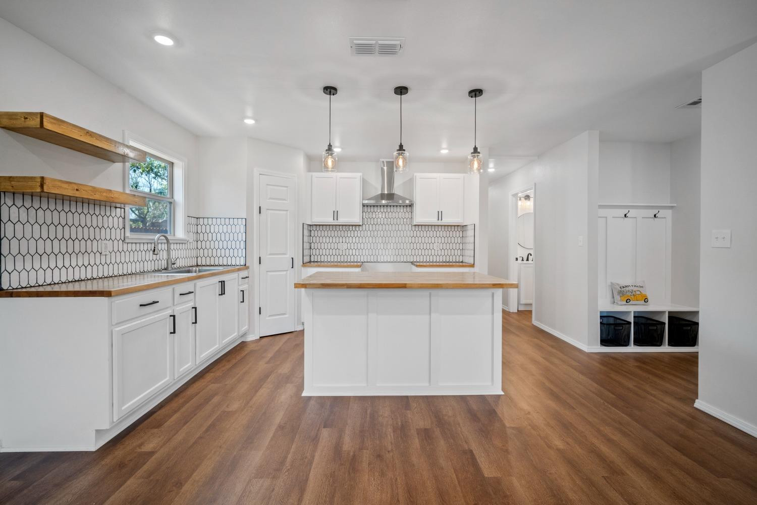 613 31st Street Lubbock, TX 79404 - Photo 8 of 23 Photo 8