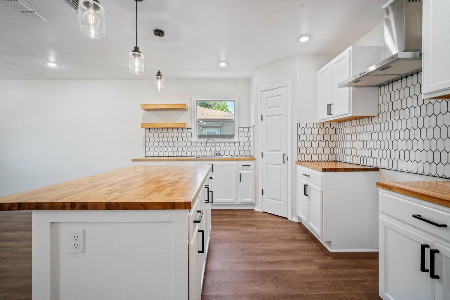 613 31st Street Lubbock, TX 79404 - Photo 10 of 23 Photo 10