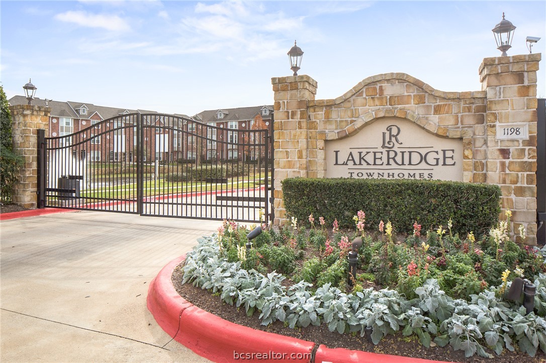 1198 Jones-Butler Road, Unit 3005 College Station, TX 77840 - Photo 21 of 24 a view of a sign board