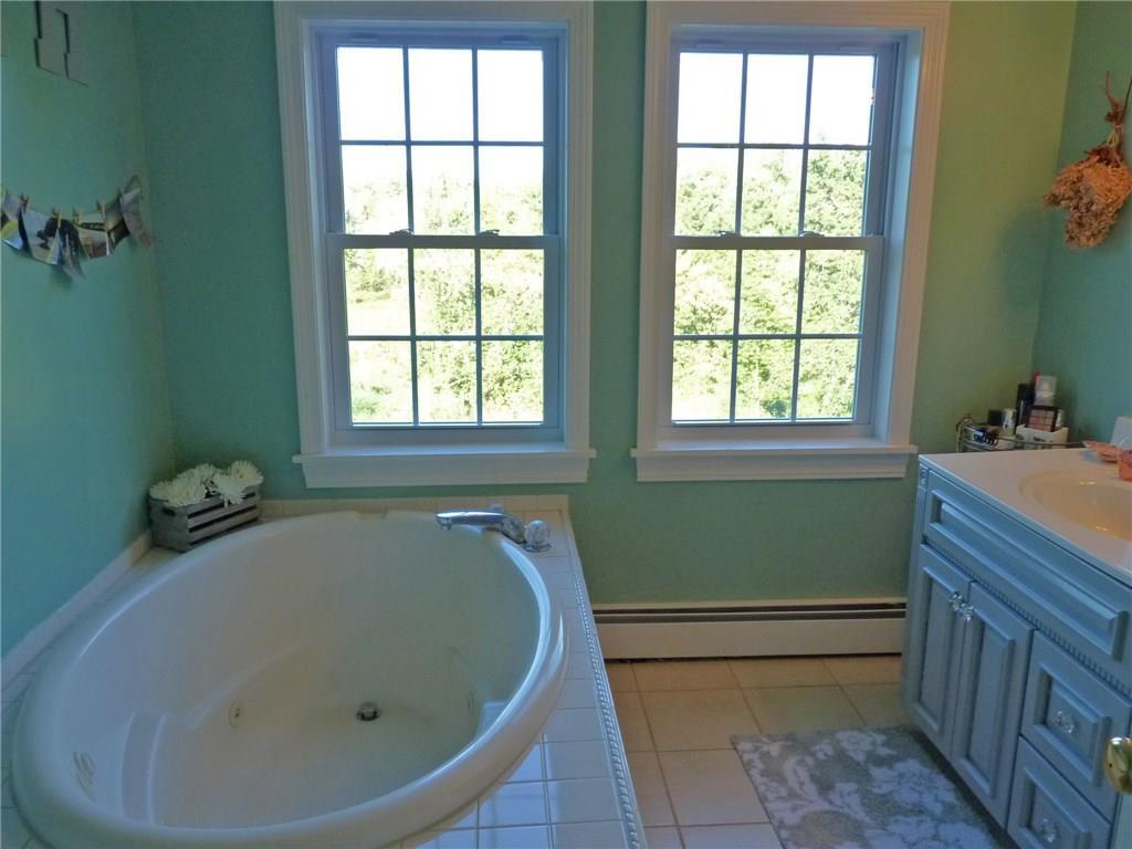 839 Red Bridge Road Ellsworth, ME 04605 - Photo 21 of 35 2nd floor full bath with jet tub &...