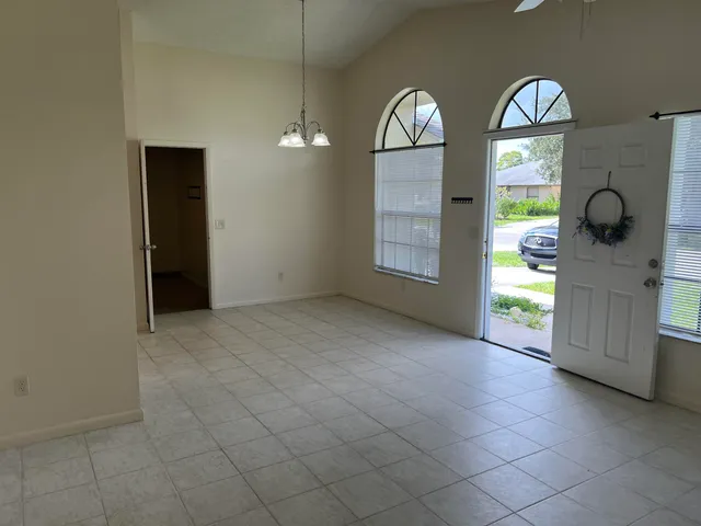 $319,927 | 5879 Southeast Wilsie Drive, Stuart, FL 34997