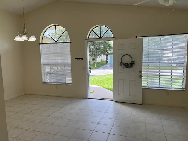 $319,927 | 5879 Southeast Wilsie Drive, Stuart, FL 34997