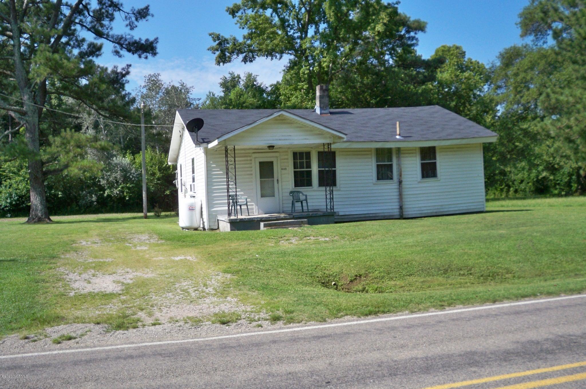 4435 Old Raleigh Road Wilson, NC 27893 - Photo 2 of 4 4449 OLD RALEIGH RD