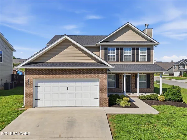 $425,000 | 8002 Cambridge Reserve Drive, Knoxville, TN 37924