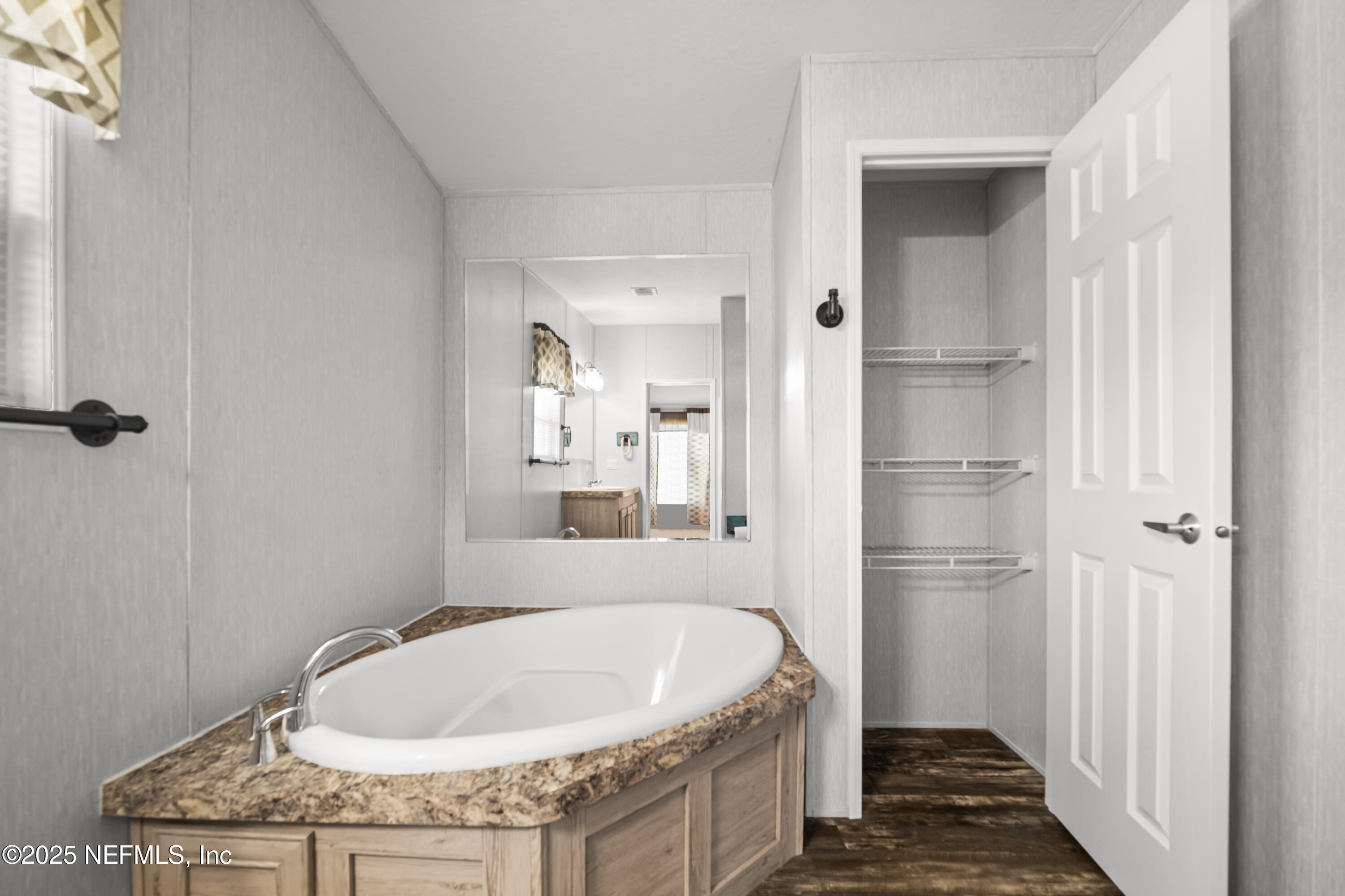 3289 Russell Road Green Cove Springs, FL 32043 - Photo 29 of 41 Master Bath