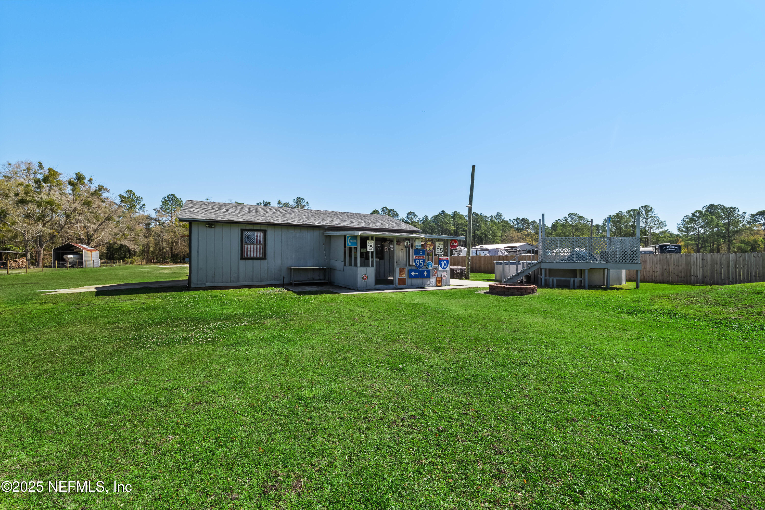3289 Russell Road Green Cove Springs, FL 32043 - Photo 31 of 41 Garage