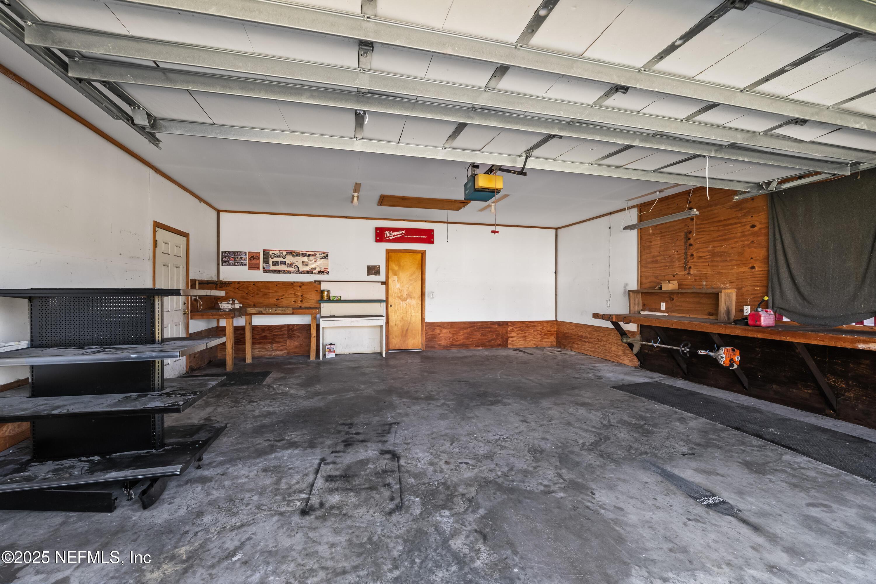 3289 Russell Road Green Cove Springs, FL 32043 - Photo 32 of 41 Garage