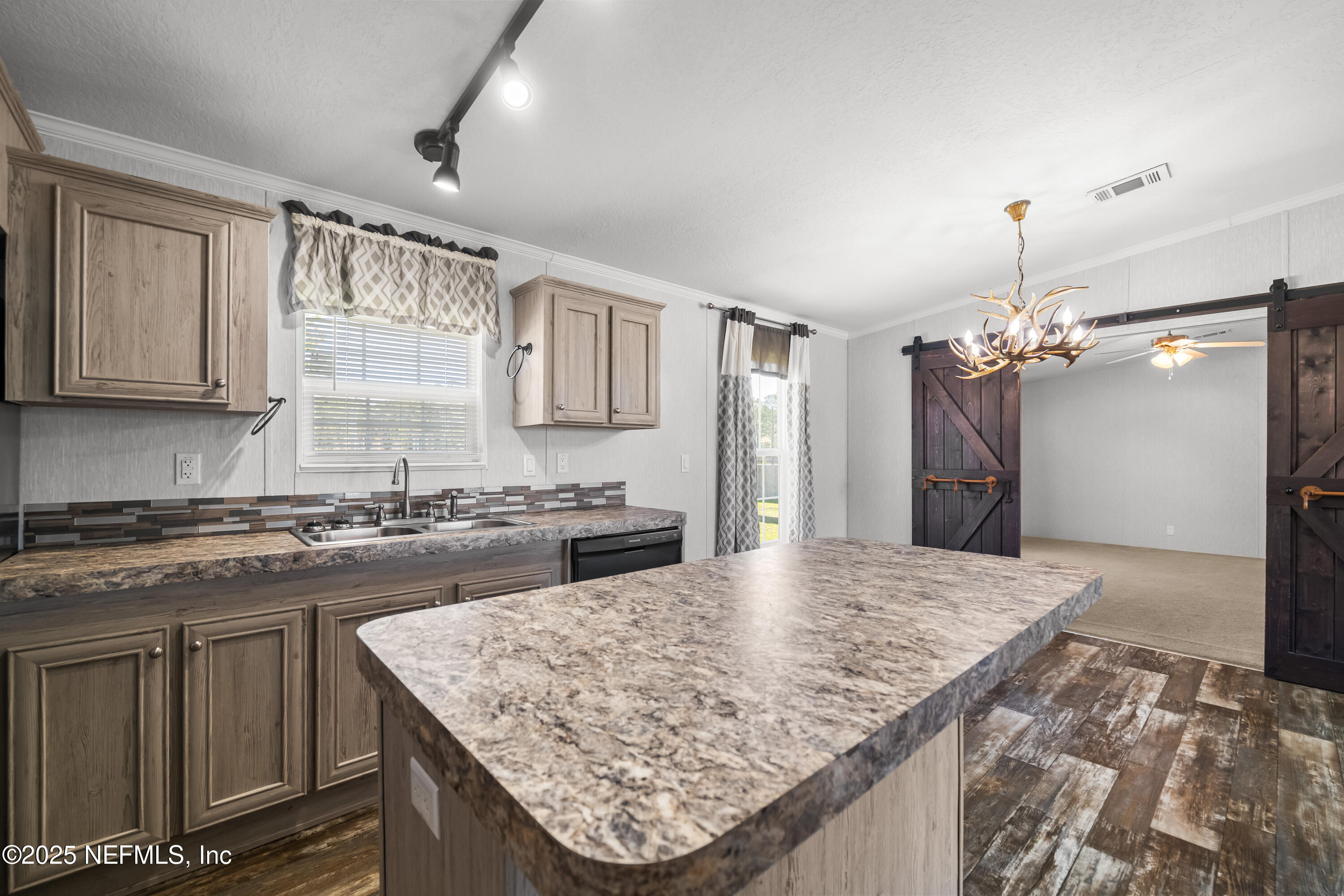 3289 Russell Road Green Cove Springs, FL 32043 - Photo 9 of 41 Kitchen