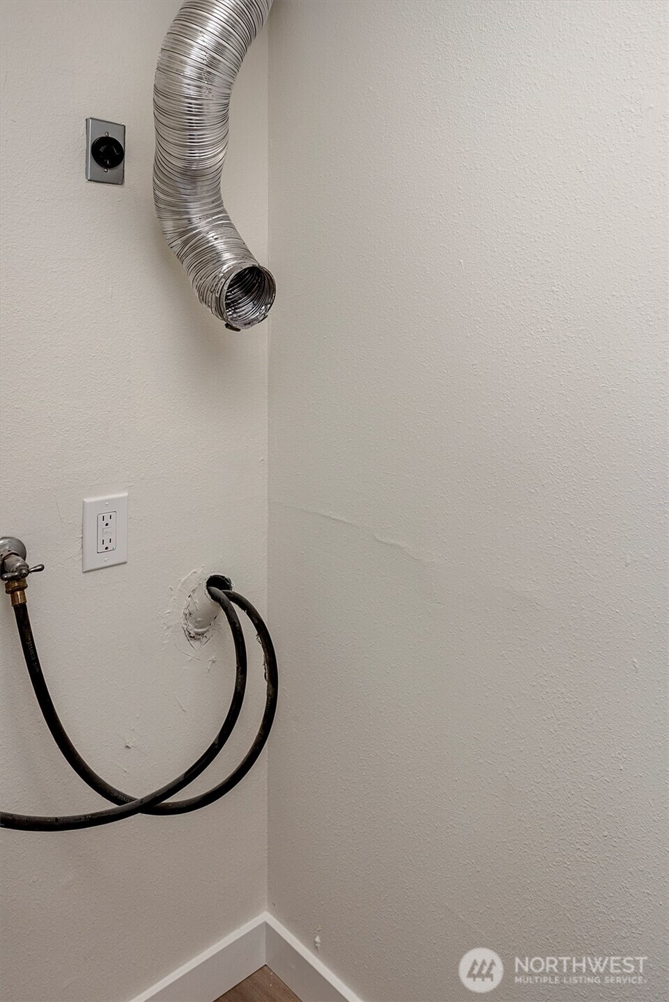 9517 Northeast 180th Street, Unit B203 Bothell, WA 98011 - Photo 11 of 21