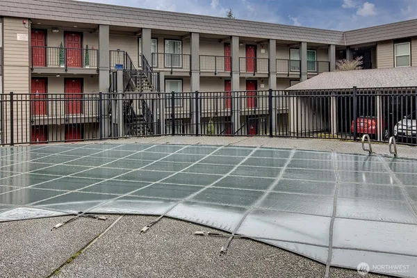 $250,000 | 9517 Northeast 180th Street, Unit B203, Bothell, WA 98011