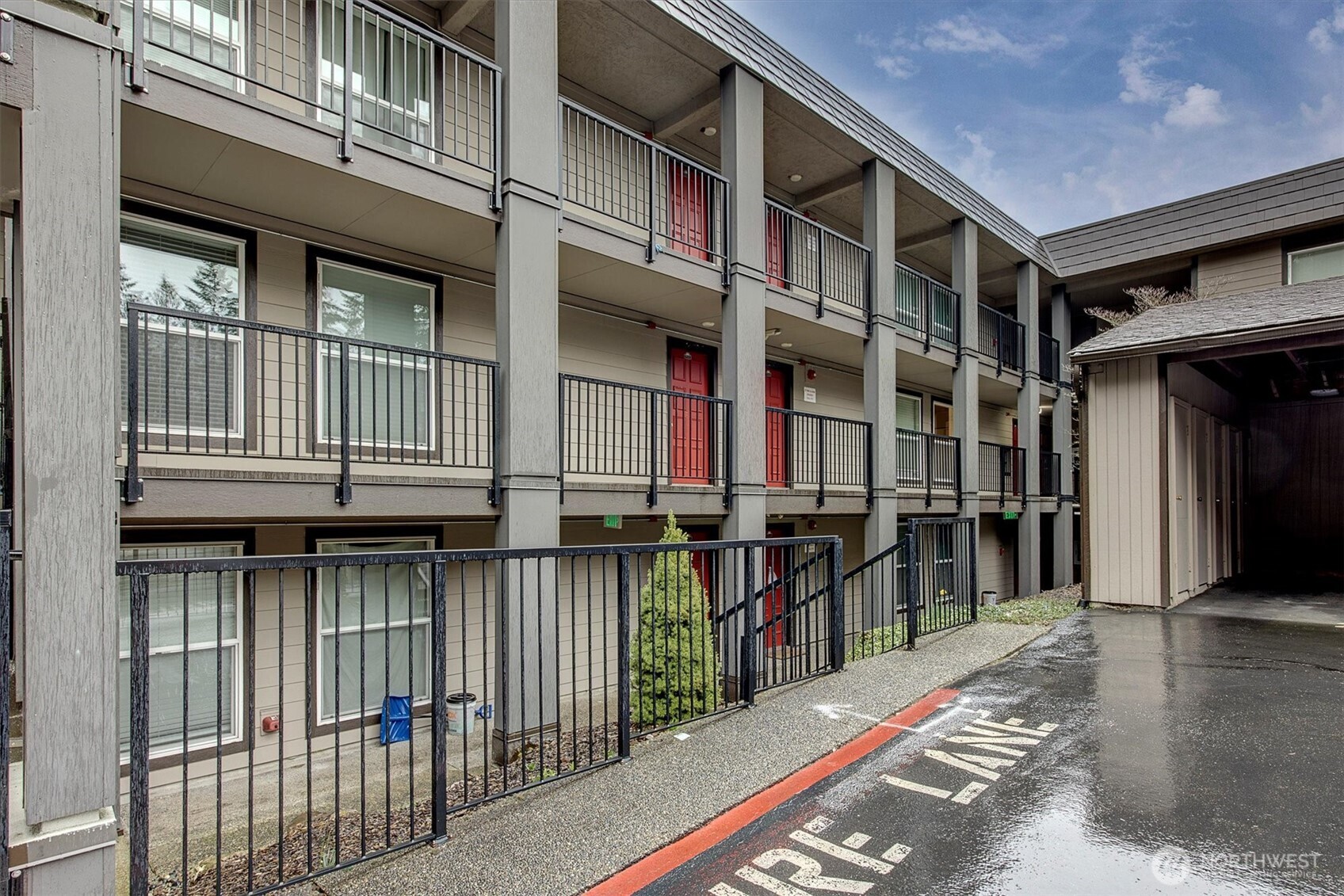 9517 Northeast 180th Street, Unit B203 Bothell, WA 98011 - Photo 21 of 21