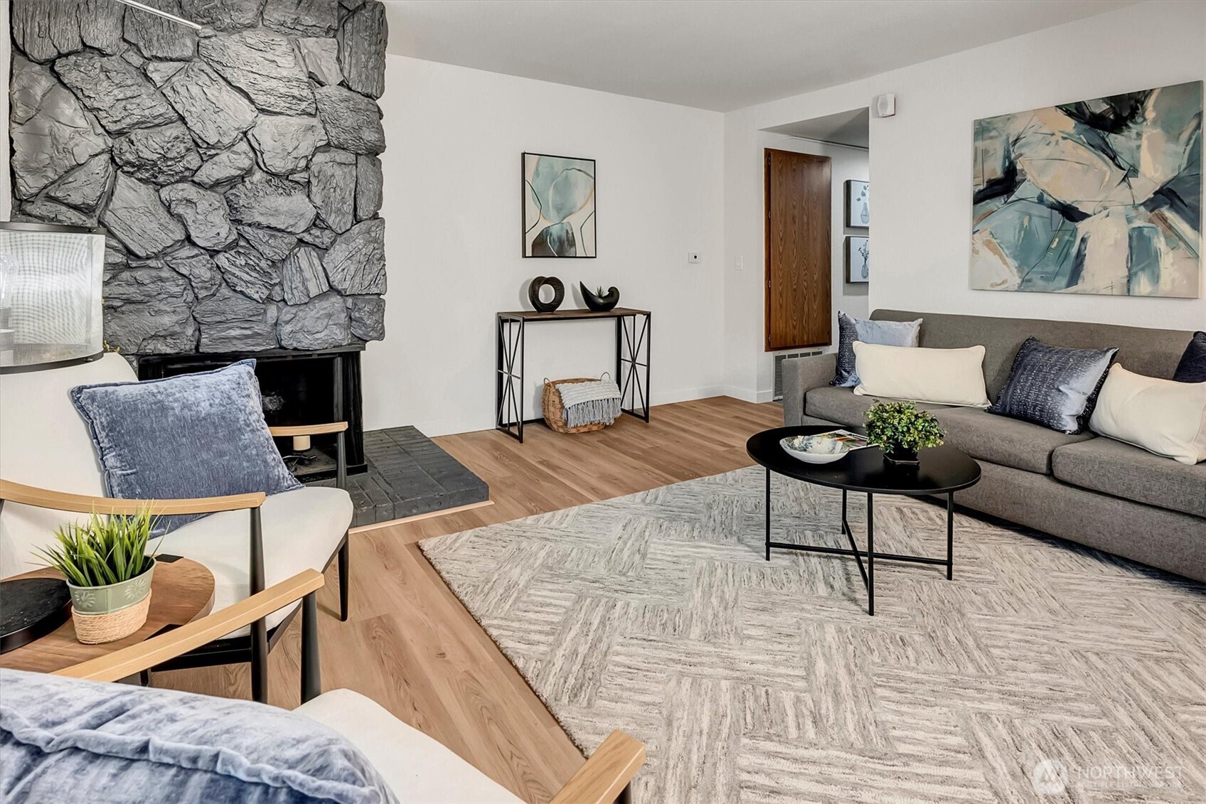 9517 Northeast 180th Street, Unit B203 Bothell, WA 98011 - Photo 3 of 21