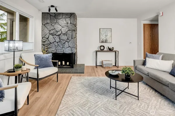 $250,000 | 9517 Northeast 180th Street, Unit B203, Bothell, WA 98011