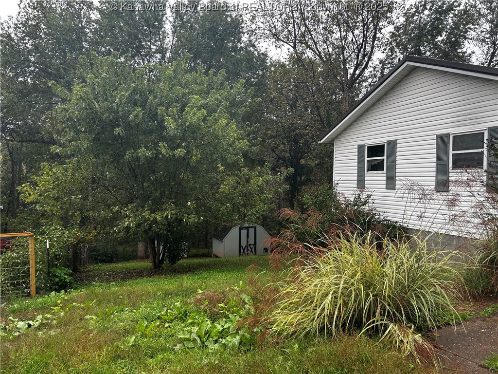 180 Oak Drive Addition Spencer, WV 25276 - Photo 2 of 16 Gallery Image 2