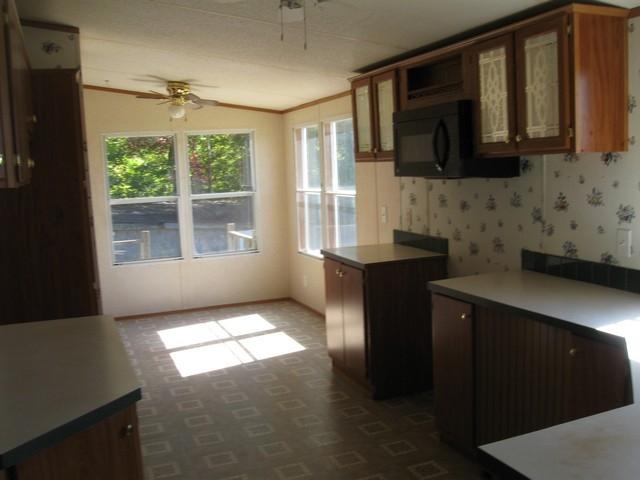 1945 Jewett Road Grandview, TN 37337 - Photo 7 of 15 kitchen1