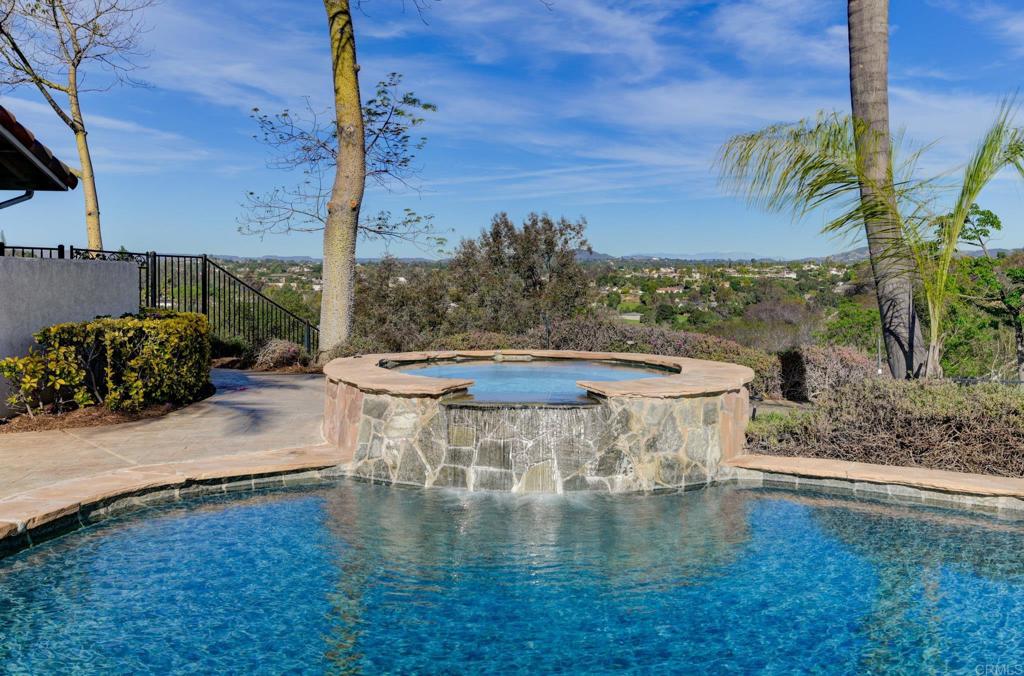2449 Trails End Fallbrook, CA 92028 - Photo 8 of 31