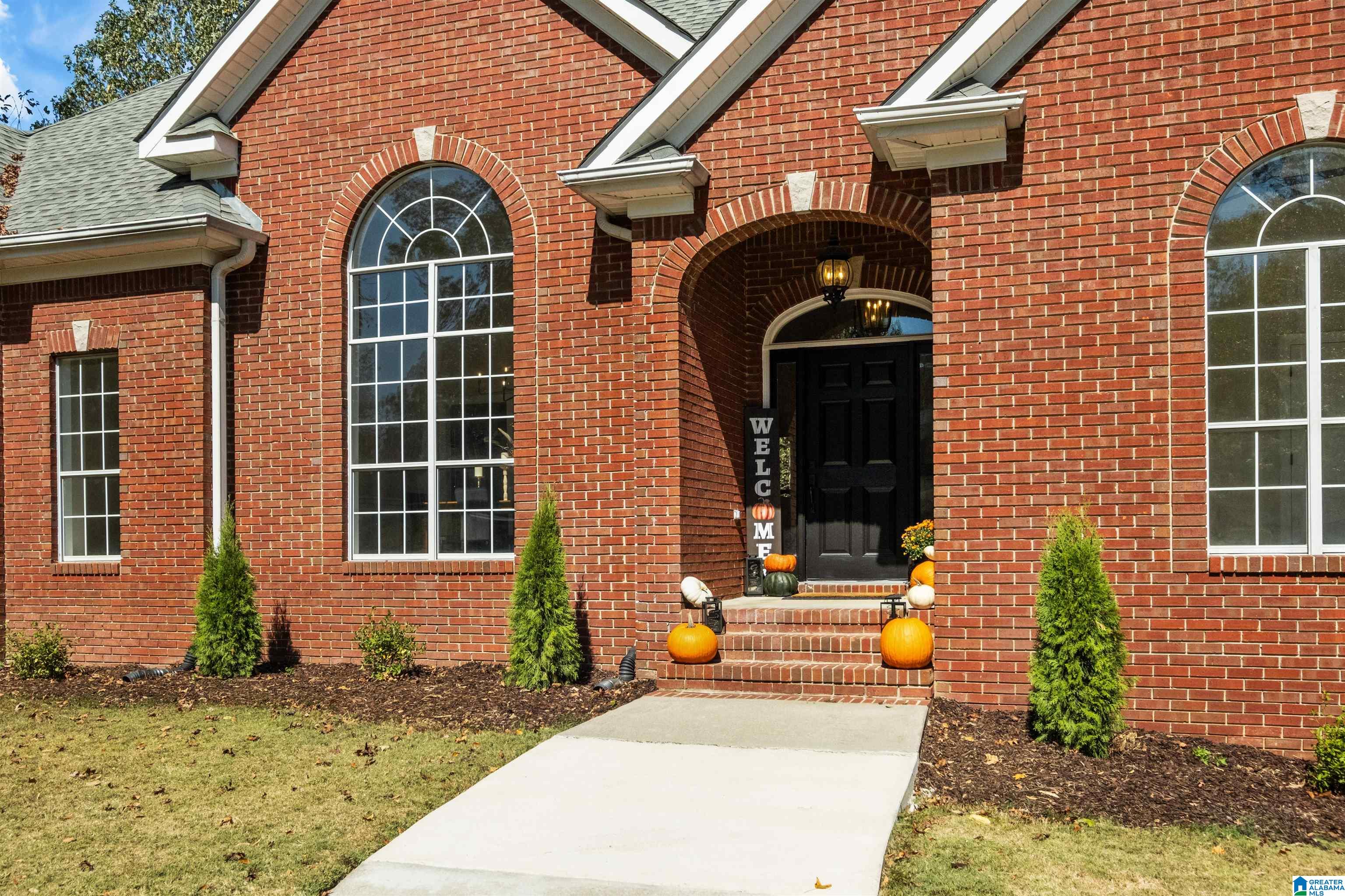 105 Thoroughbred Lane Alabaster, AL 35007 - Photo 4 of 65