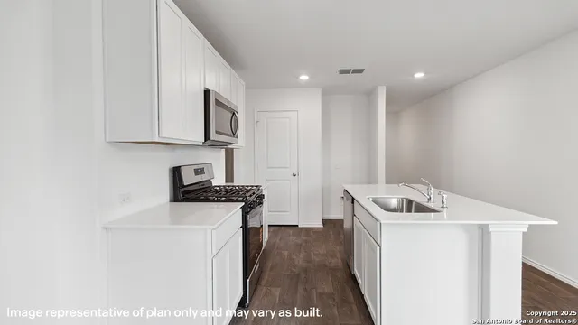 $239,610 | 15503 Mint Patch Meadow, Von Ormy, TX 78073