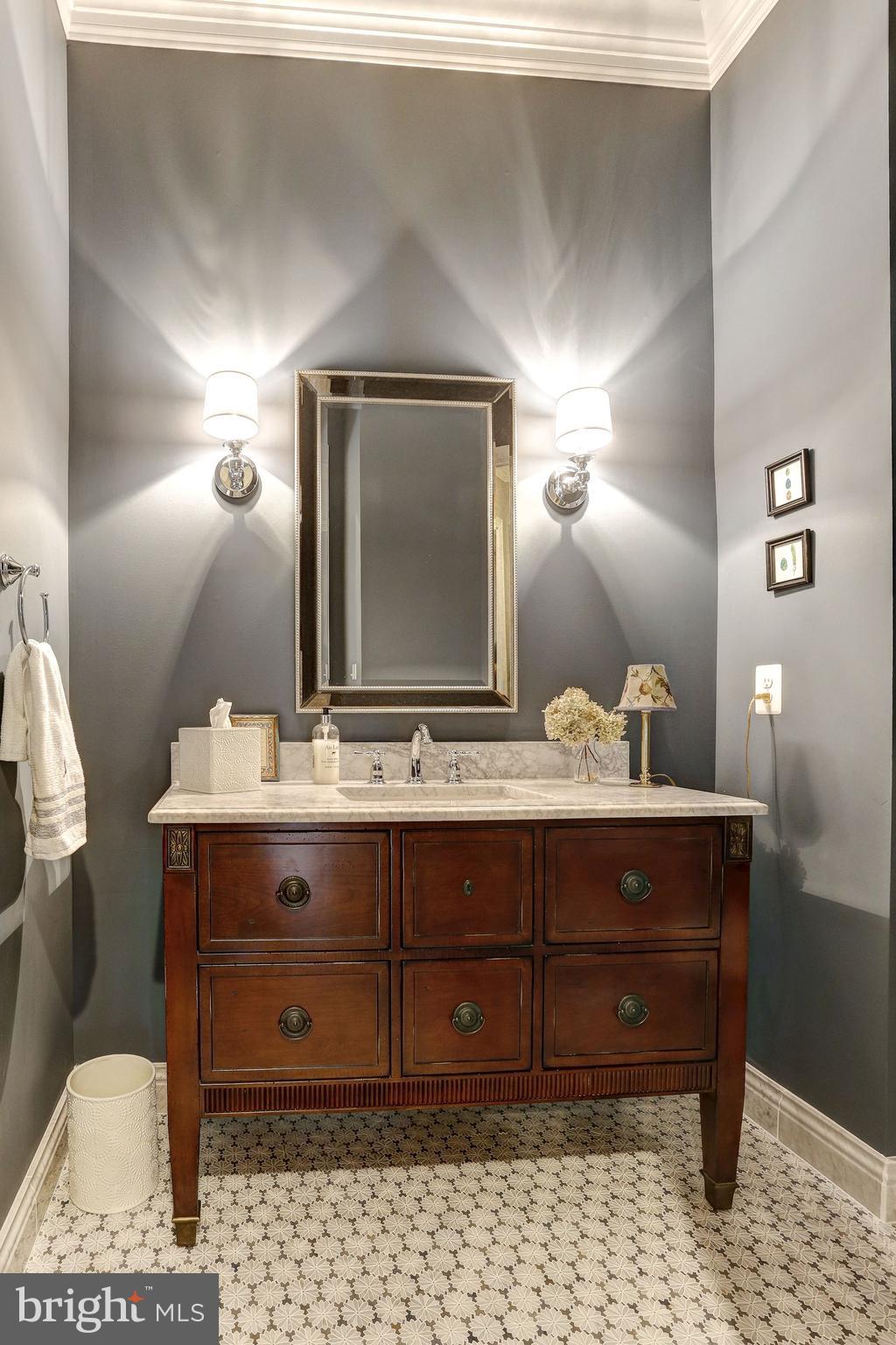 383 Forest Beach Road Annapolis, MD 21409 - Photo 16 of 24 Powder Room