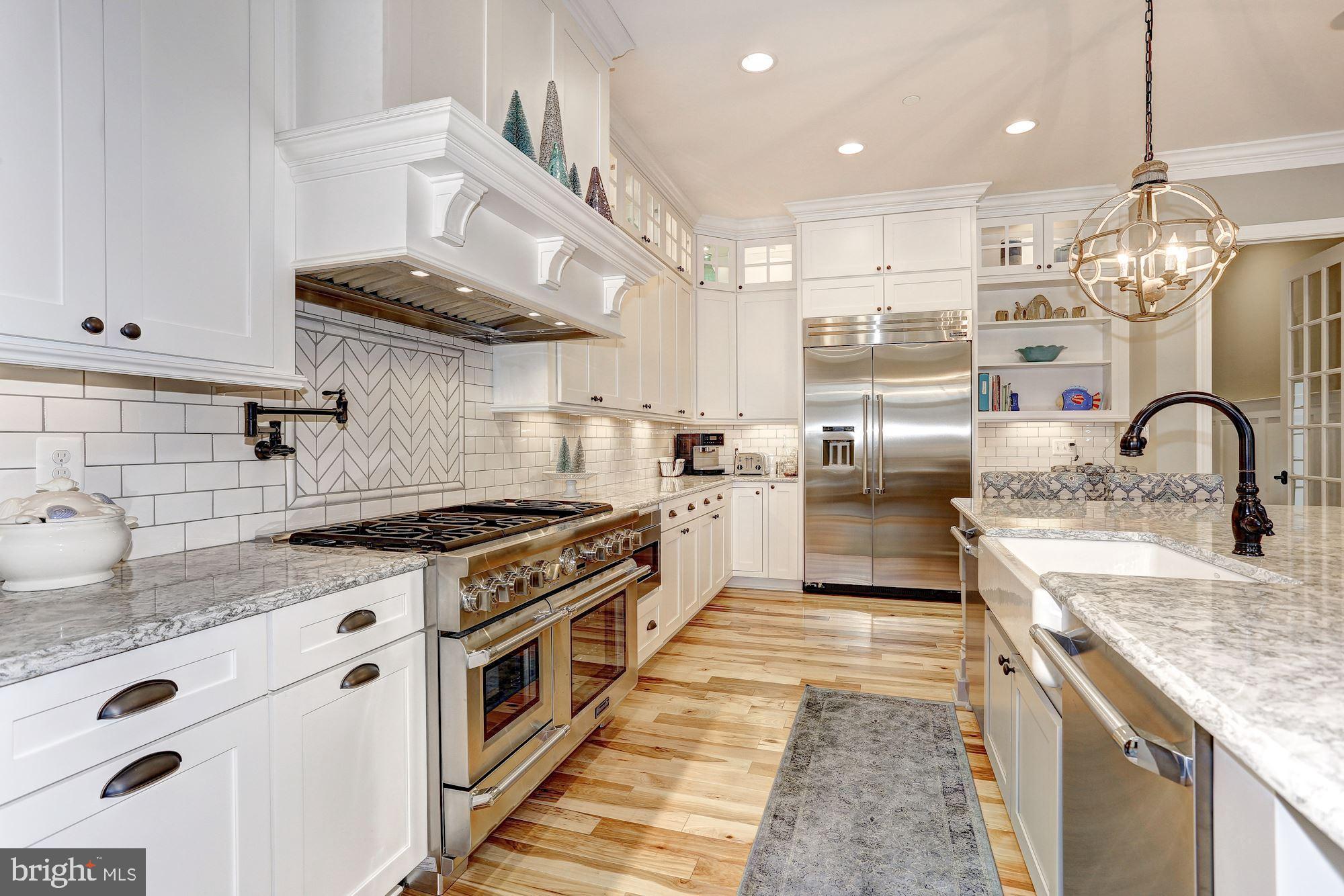 383 Forest Beach Road Annapolis, MD 21409 - Photo 8 of 24 Quartz Countertops