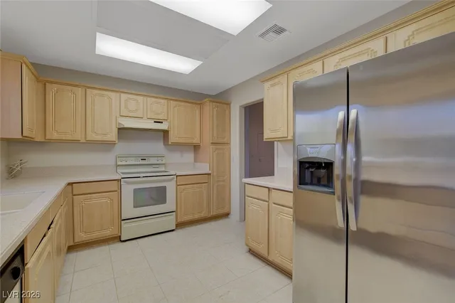 $1,950 | 8720 Pennystone Avenue, Las Vegas, NV 89134