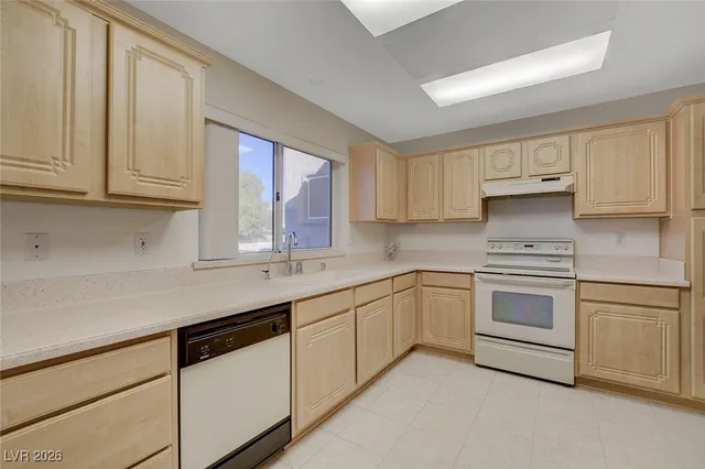 $1,950 | 8720 Pennystone Avenue, Las Vegas, NV 89134