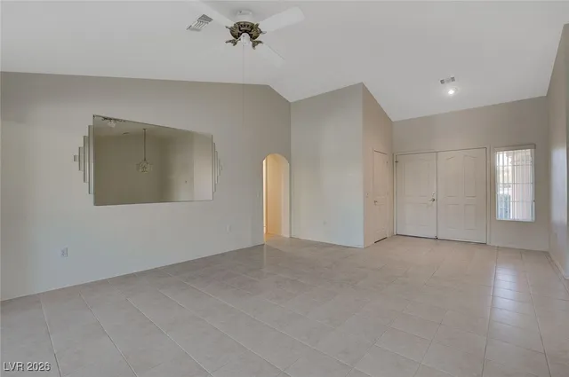 $1,950 | 8720 Pennystone Avenue, Las Vegas, NV 89134