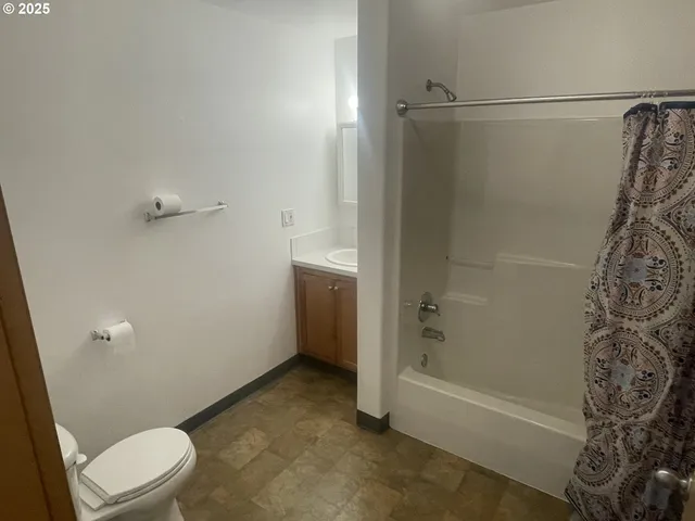 $1,475,000 | 2448 Southeast 117th Avenue, Portland, OR 97216