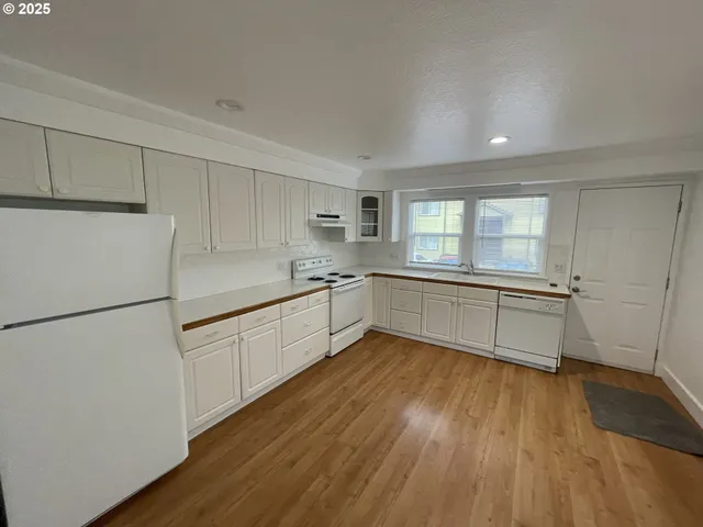 $1,475,000 | 2448 Southeast 117th Avenue, Portland, OR 97216