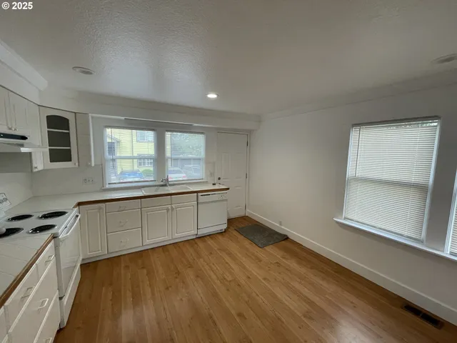 $1,475,000 | 2448 Southeast 117th Avenue, Portland, OR 97216