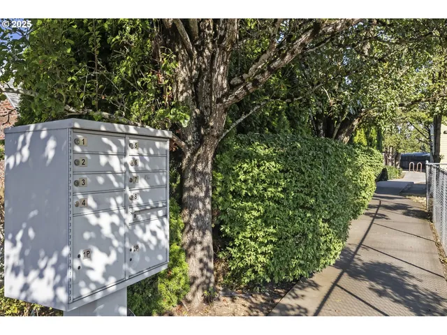 $1,475,000 | 2448 Southeast 117th Avenue, Portland, OR 97216