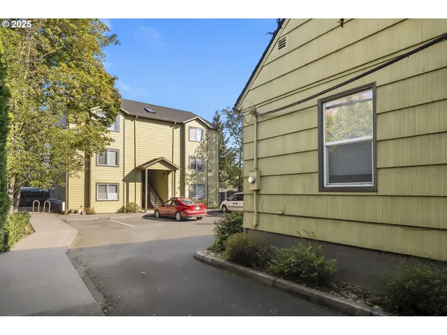 $1,475,000 | 2448 Southeast 117th Avenue, Portland, OR 97216