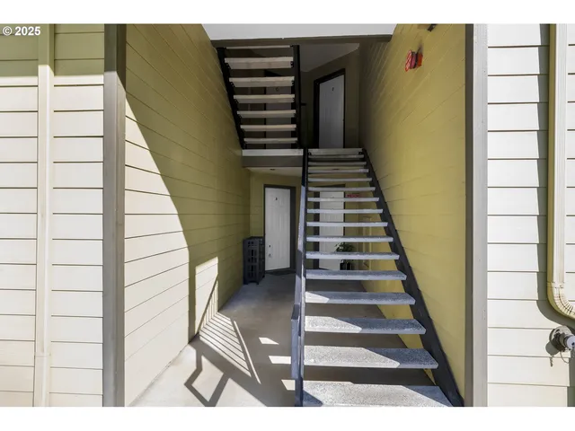 $1,475,000 | 2448 Southeast 117th Avenue, Portland, OR 97216