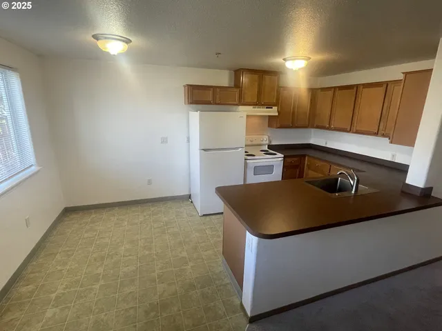 $1,475,000 | 2448 Southeast 117th Avenue, Portland, OR 97216