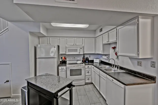 $299,000 | 602 North May, Unit 23, Mesa, AZ 85201
