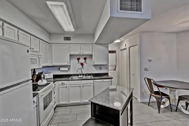 $299,000 | 602 North May, Unit 23, Mesa, AZ 85201