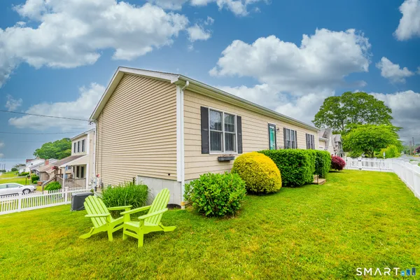 $3,500 | 4 Sunrise Avenue, East Lyme, CT 06357