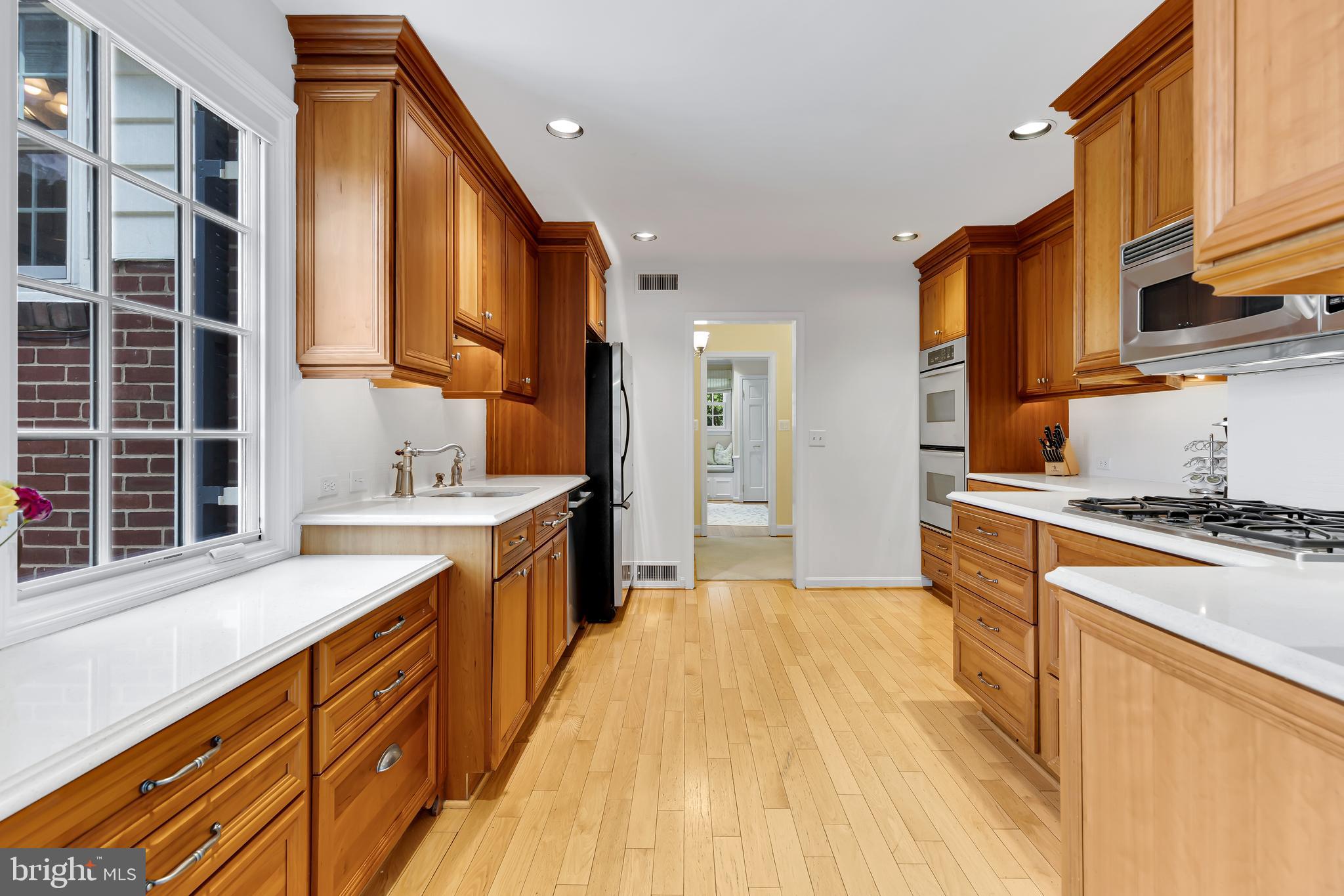 103 Churchwardens Road Baltimore, MD 21212 - Photo 12 of 45