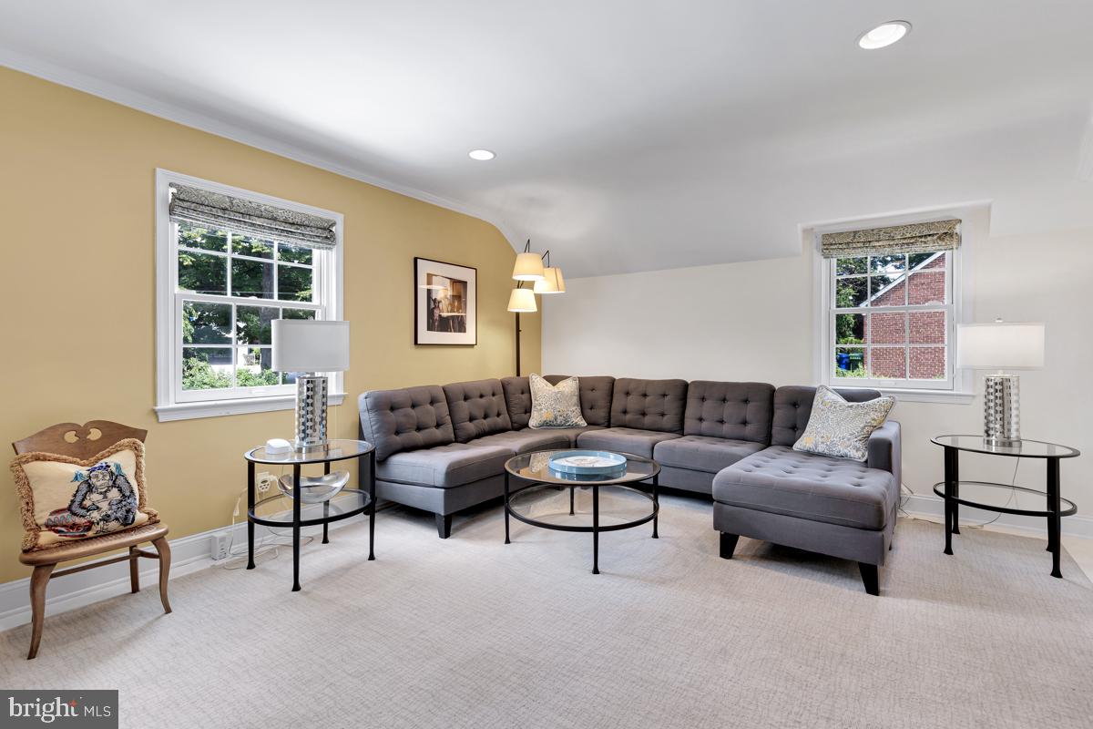 103 Churchwardens Road Baltimore, MD 21212 - Photo 21 of 45