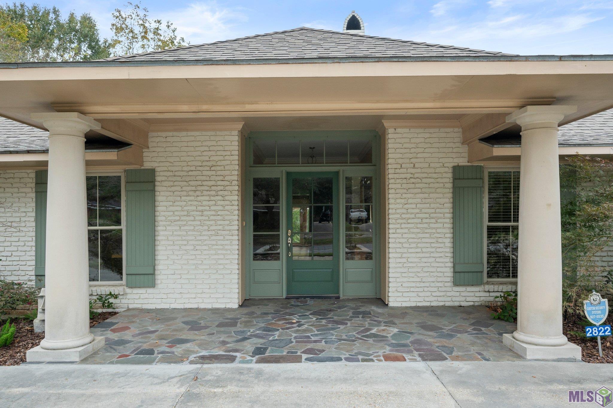 2822 Woodland Ridge Boulevard Baton Rouge, LA 70816 - Photo 3 of 33