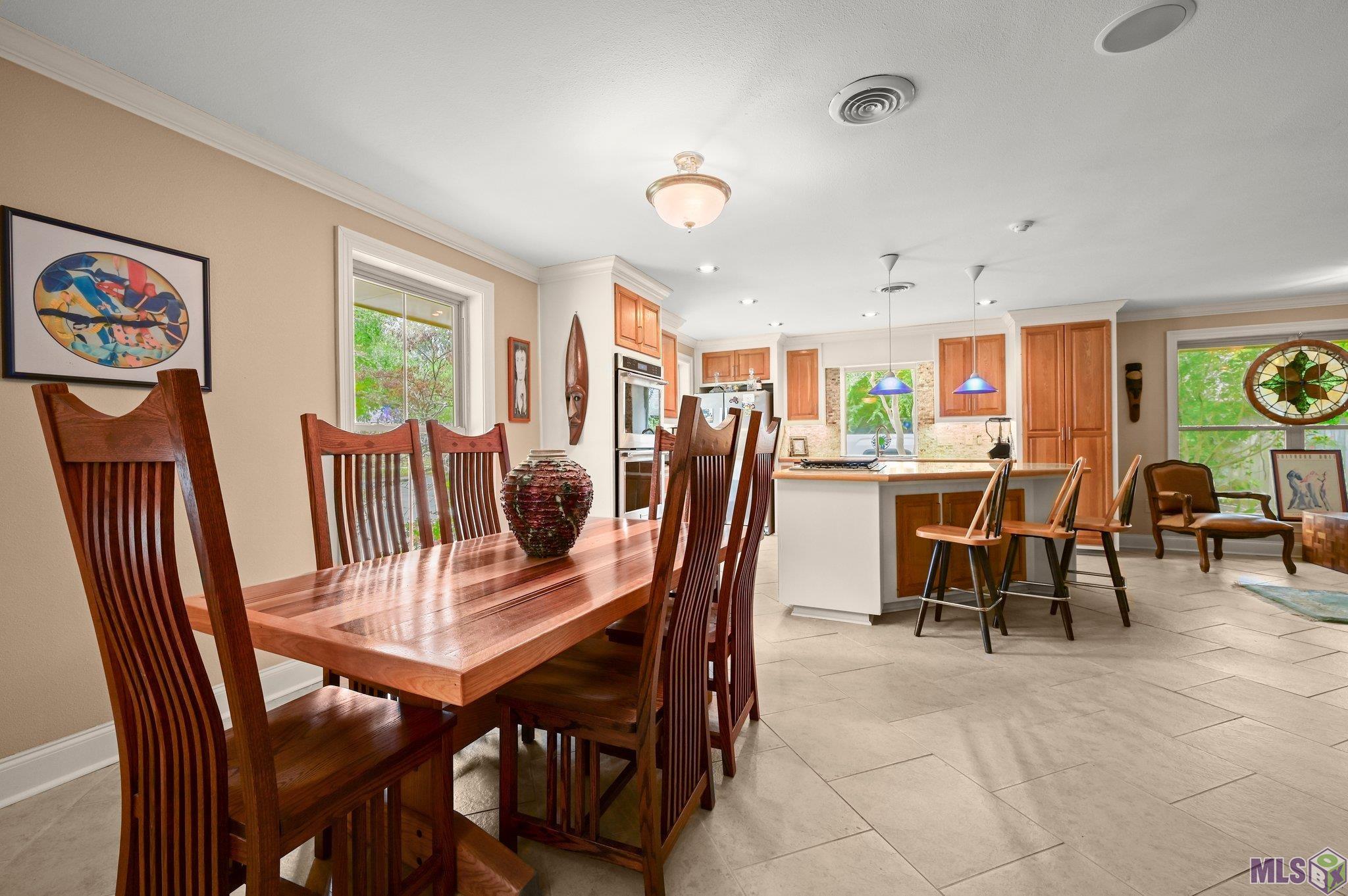 2822 Woodland Ridge Boulevard Baton Rouge, LA 70816 - Photo 4 of 33