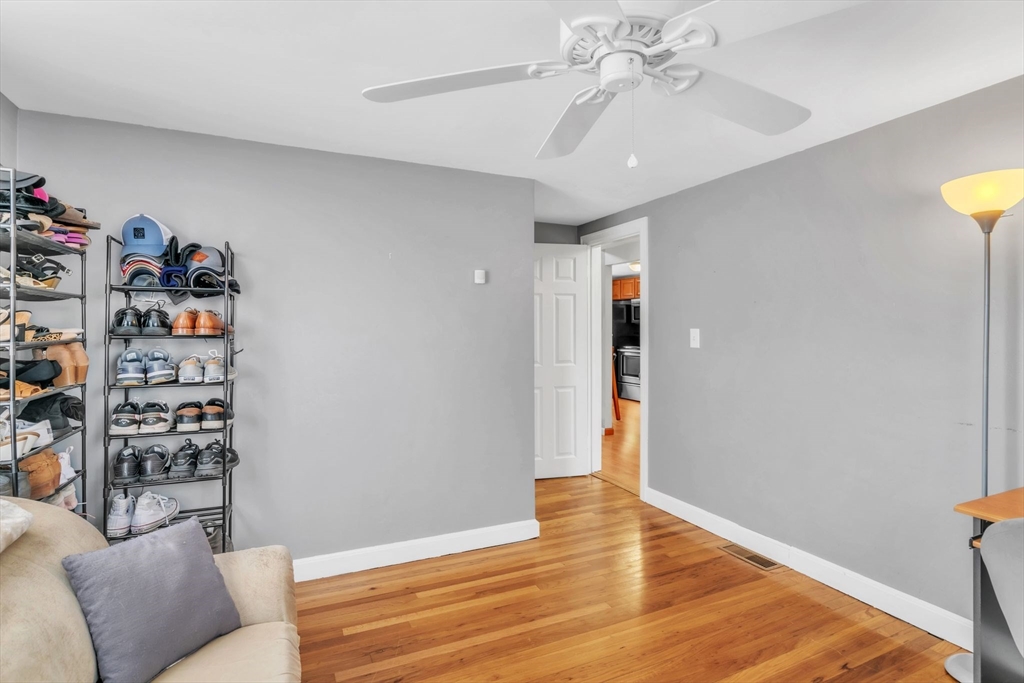 150 Lang Street Springfield, MA 01104 - Photo 14 of 24 Gallery Image 14