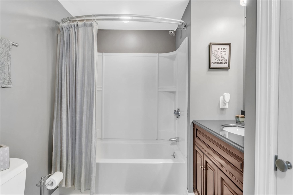150 Lang Street Springfield, MA 01104 - Photo 15 of 24 Gallery Image 15