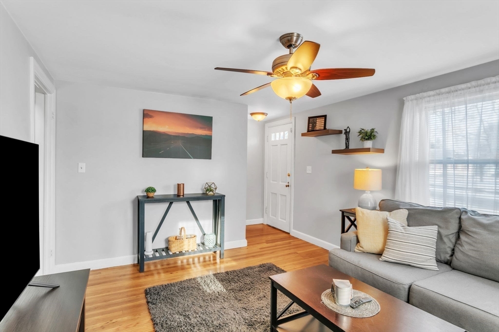 150 Lang Street Springfield, MA 01104 - Photo 10 of 24 Gallery Image 10