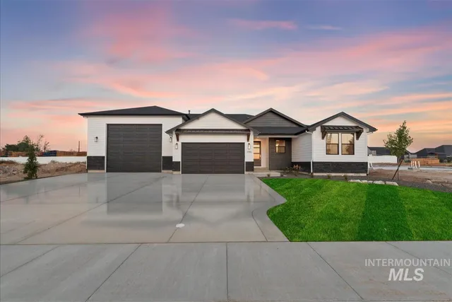 $799,900 | 6988 East Chicken Hawk Loop, Nampa, ID 83686