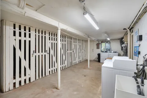 $199,999 | 1415 Homestead Road, Unit 8, La Grange Park, IL 60526