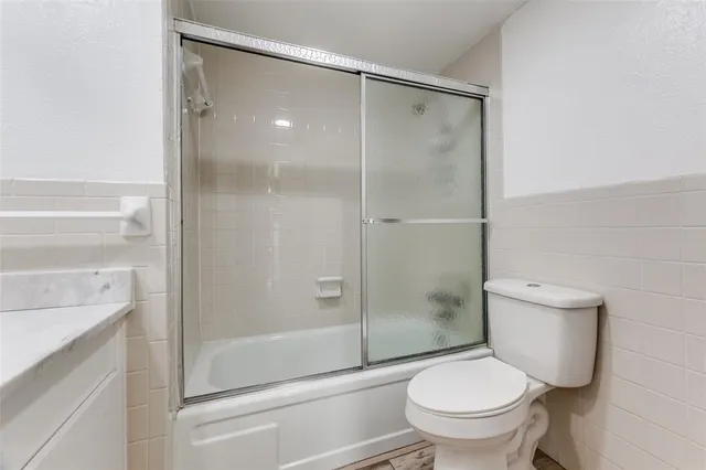 $1,950 | 5881 Preston View Boulevard, Unit 215, Dallas, TX 75240