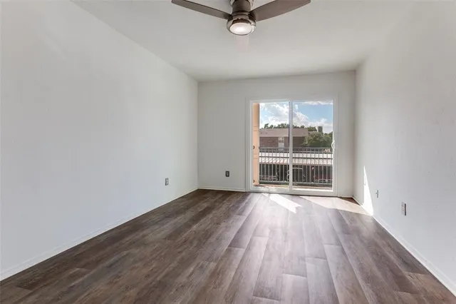 $1,950 | 5881 Preston View Boulevard, Unit 215, Dallas, TX 75240