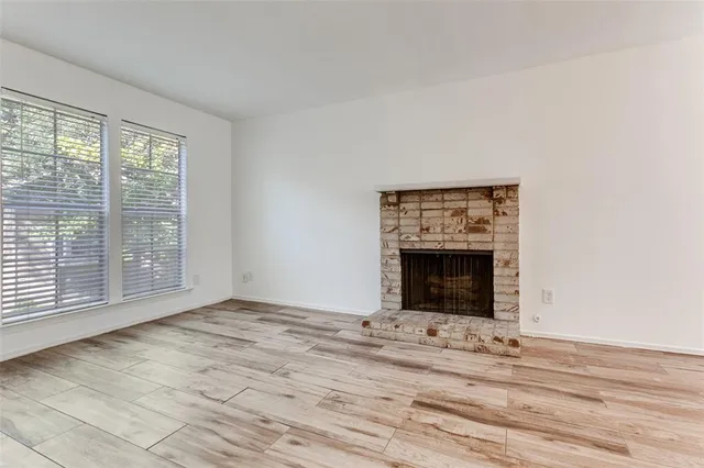 $1,950 | 5881 Preston View Boulevard, Unit 215, Dallas, TX 75240