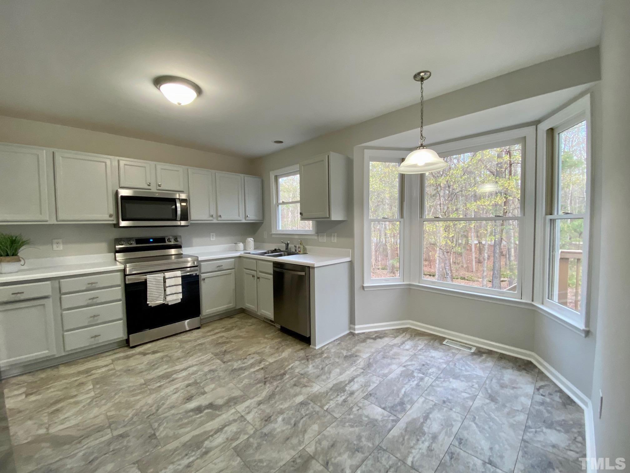 5309 Dover Ridge Lane Durham, NC 27712 - Photo 14 of 49 Gallery Image 14